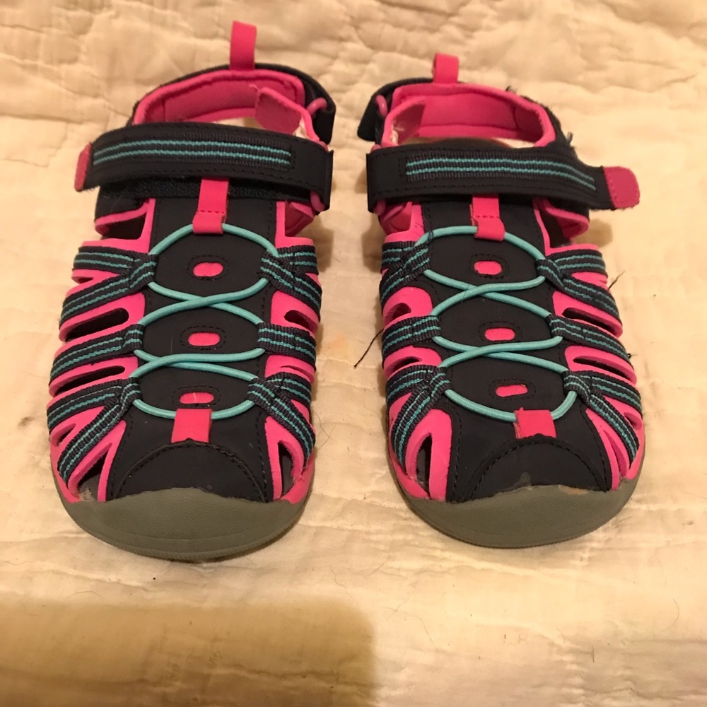 Cat and Jack sandals/water shoes